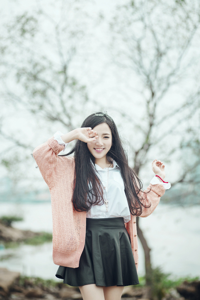 女友去乡下玩被三个老头调教